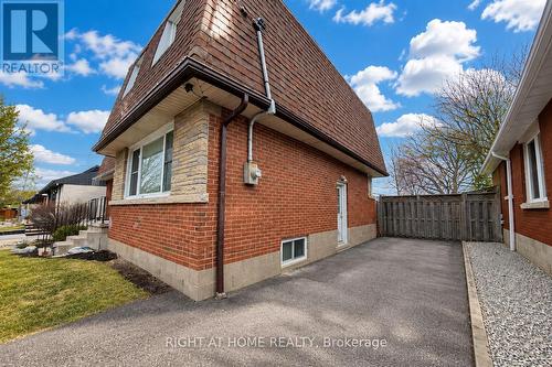 LOWER - 67 BRENTWOOD DRIVE , Hamilton, Ontario L8T 3W2 5
