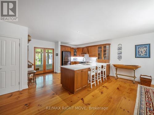 7135 Pond Street, Mississauga, ON - Indoor