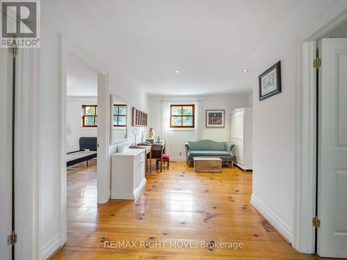 7135 Pond Street, Mississauga, ON - Indoor