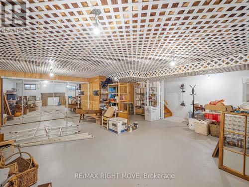 7135 Pond Street, Mississauga, ON - Indoor Photo Showing Other Room
