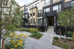 220 - 1650 VICTORIA PARK AVENUE Toronto, ON M1R 0G8