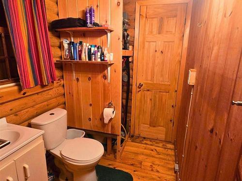 21 Lakefront Drive, Loch Lomond, NS - Indoor Photo Showing Laundry Room
