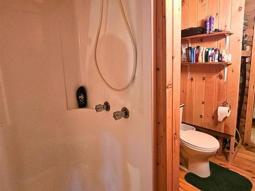 21 Lakefront Drive, Loch Lomond, NS - Indoor Photo Showing Bathroom