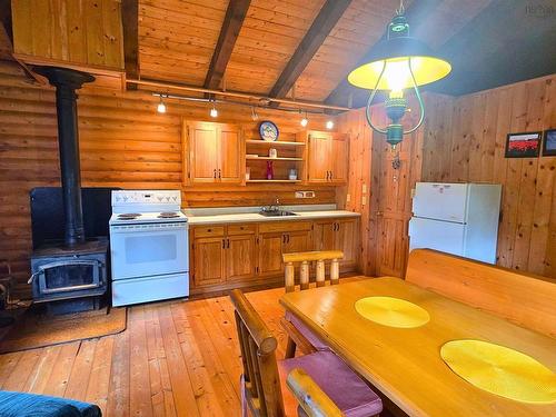 21 Lakefront Drive, Loch Lomond, NS - Indoor