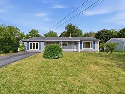 33 Inverary Drive  Dartmouth, NS B2X 1H3
