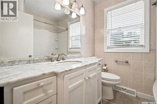 2819 Montreal Crescent, Regina, SK - Indoor Photo Showing Bathroom