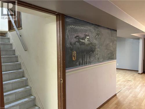 90 Queensway E, Simcoe, ON - Indoor Photo Showing Other Room