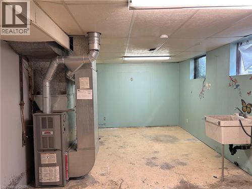 90 Queensway E, Simcoe, ON - Indoor Photo Showing Basement
