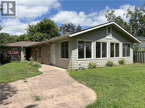 90 Queensway E, Simcoe, ON - Outdoor