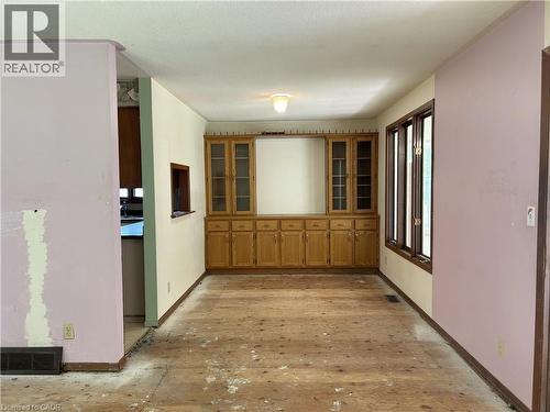 90 Queensway E, Simcoe, ON - Indoor Photo Showing Other Room