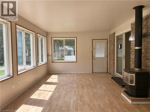 sun room - 90 Queensway E, Simcoe, ON - Indoor Photo Showing Other Room