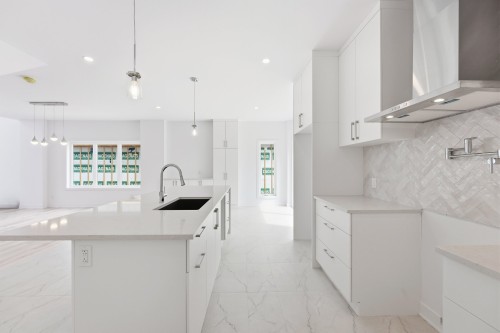 Cuisine - Rue Des Cèdres, L'Assomption, QC - Indoor Photo Showing Kitchen With Upgraded Kitchen