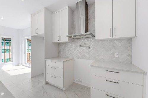 Cuisine - Rue Des Cèdres, L'Assomption, QC - Indoor Photo Showing Kitchen