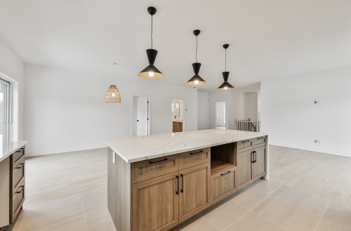 Cuisine - Rue Des Cèdres, L'Assomption, QC - Indoor Photo Showing Kitchen