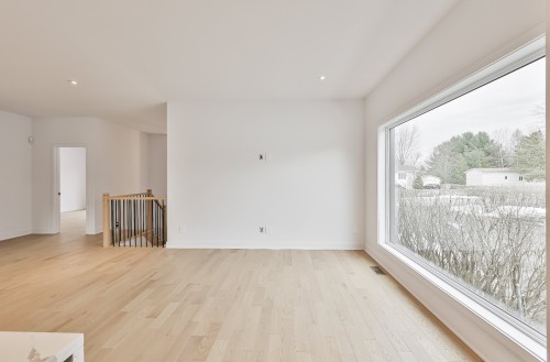 Salon - Rue Des Cèdres, L'Assomption, QC - Indoor Photo Showing Other Room
