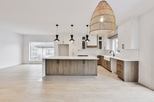 Cuisine - Rue Des Cèdres, L'Assomption, QC - Indoor Photo Showing Kitchen With Upgraded Kitchen