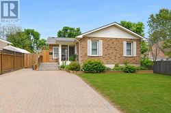 7 WESLEY STREET Barrie, ON L4N 2A4