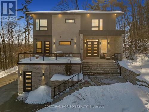 111 Grand Ridge Drive, Cambridge, ON - Outdoor