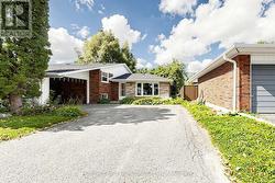 6 VALLEYCREST AVENUE Markham, ON L3P 1H7