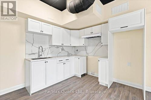 B - 445 CENTRE STREET N , Greater Napanee (Greater Napanee), Ontario K7R 3S4 3