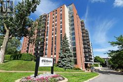 801 - 2951 RIVERSIDE DRIVE  Ottawa, ON K1V 8W6
