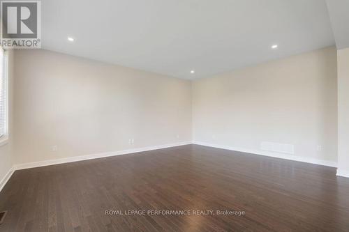 119 Hackamore Crescent, Ottawa, ON - Indoor Photo Showing Other Room