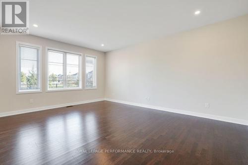 119 Hackamore Crescent, Ottawa, ON - Indoor Photo Showing Other Room