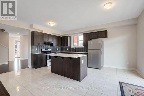 119 Hackamore Crescent, Ottawa, ON - Indoor Photo Showing Kitchen