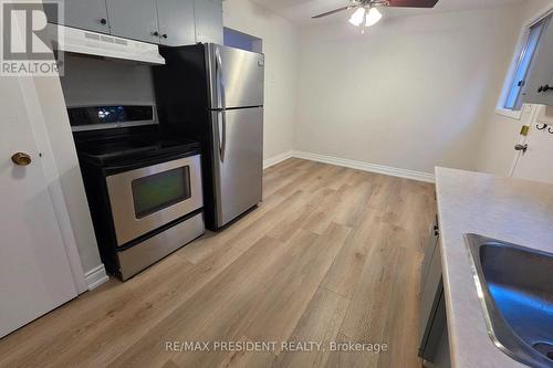 564 Brookhaven Crescent, Waterloo, ON - Indoor Photo Showing Kitchen