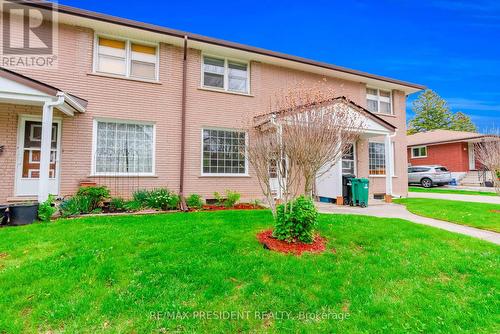 564 Brookhaven Crescent, Waterloo, ON - Outdoor