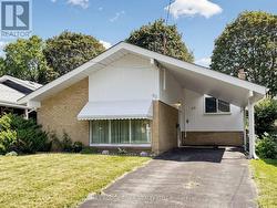 99 OAKLEY BOULEVARD Toronto, ON M1P 3P8