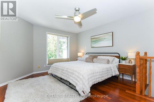 158 Forward Avenue, Ottawa, ON - Indoor Photo Showing Bedroom