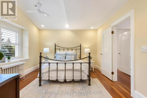 Bedroom with angled ceiling - 39 Yates Street, St. Catharines (Downtown), ON - Indoor Photo Showing Other Room
