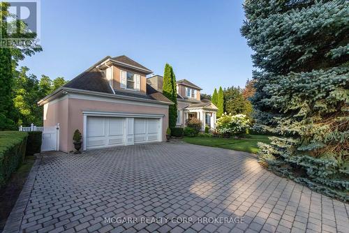 Oversized garage + brick driveway - 39 Yates Street, St. Catharines (Downtown), ON - Outdoor
