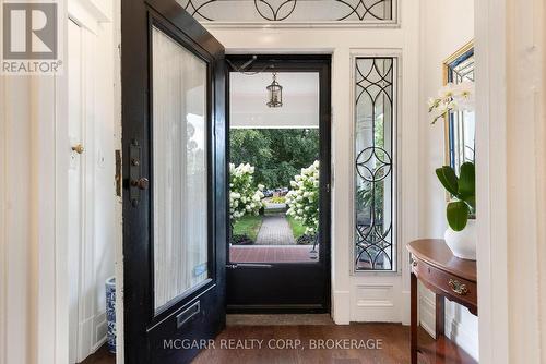 Etched glass entry - 39 Yates Street, St. Catharines (Downtown), ON - Indoor Photo Showing Other Room