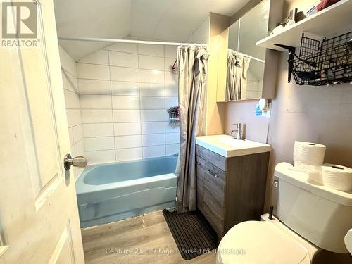 159 John Street, Ingersoll (Ingersoll - North), ON - Indoor Photo Showing Bathroom