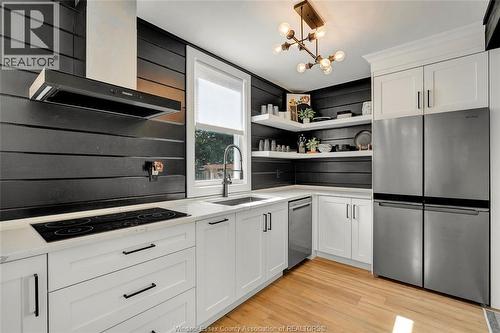 2329 Meighen Road, Windsor, ON - Indoor Photo Showing Kitchen