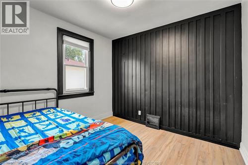 2329 Meighen Road, Windsor, ON - Indoor Photo Showing Bedroom