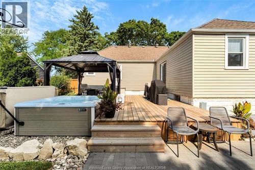 2329 Meighen Road, Windsor, ON - Outdoor With Exterior