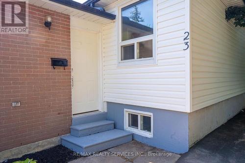 UPPER LEVEL - 23 FIDELIA CRESCENT , Brampton, Ontario L6T 3P7 5