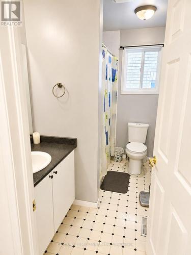 89 Masters Drive, Barrie, ON - Indoor Photo Showing Bathroom
