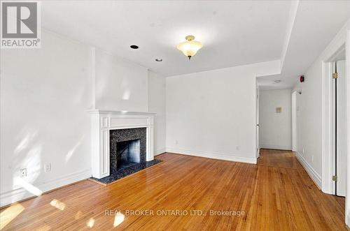 2 - 12 FOXBAR ROAD , Toronto, Ontario M4V 2G6 3