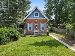 12 MILL STREET Kawartha Lakes (Lindsay), ON K9V 2K8