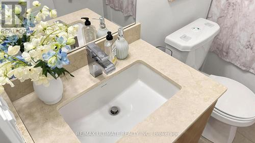 404 - 2055 Danforth Avenue, Toronto, ON - Indoor Photo Showing Bathroom