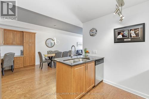 206 - 310 Centrum Boulevard, Ottawa, ON - Indoor Photo Showing Kitchen With Double Sink