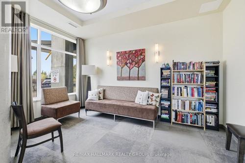 206 - 310 Centrum Boulevard, Ottawa, ON - Indoor
