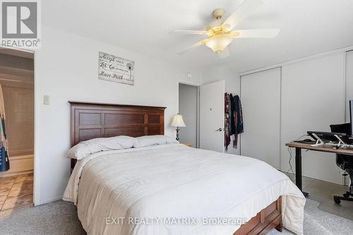 751 Clearcrest Crescent, Ottawa, ON - Indoor Photo Showing Bedroom