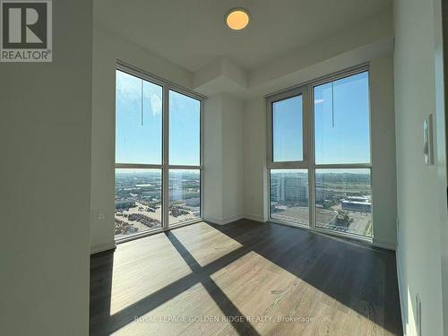 2510 - 28 Interchange Way, Vaughan, ON - Indoor Photo Showing Other Room