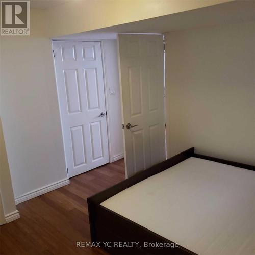 BSMT - 12 MONARCHWOOD CRESCENT , Toronto, Ontario M3A 1H4 4