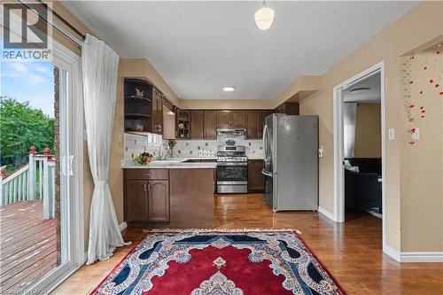 332 Brembel Crescent, Kitchener, ON - Indoor Photo Showing Kitchen